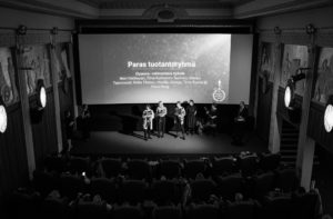 eOppivan paras tuotantoryhmä oli Osaava, valmentava työote -koulutuksen tekijätiimi